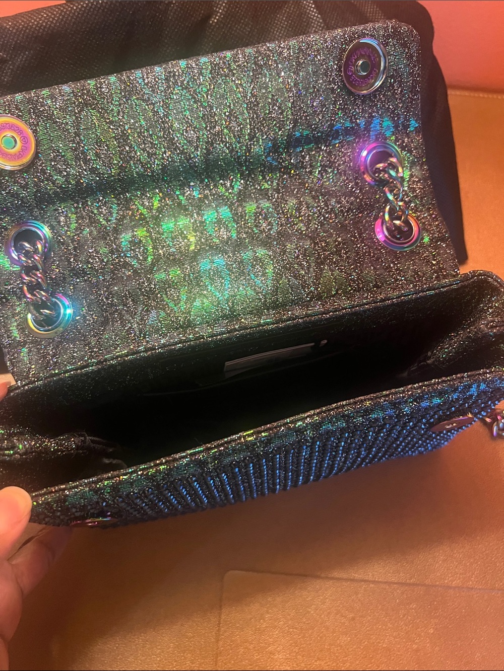 Kurt Geiger Iridescent Black Crystal Chain Crossbody - Picture 3 of 4